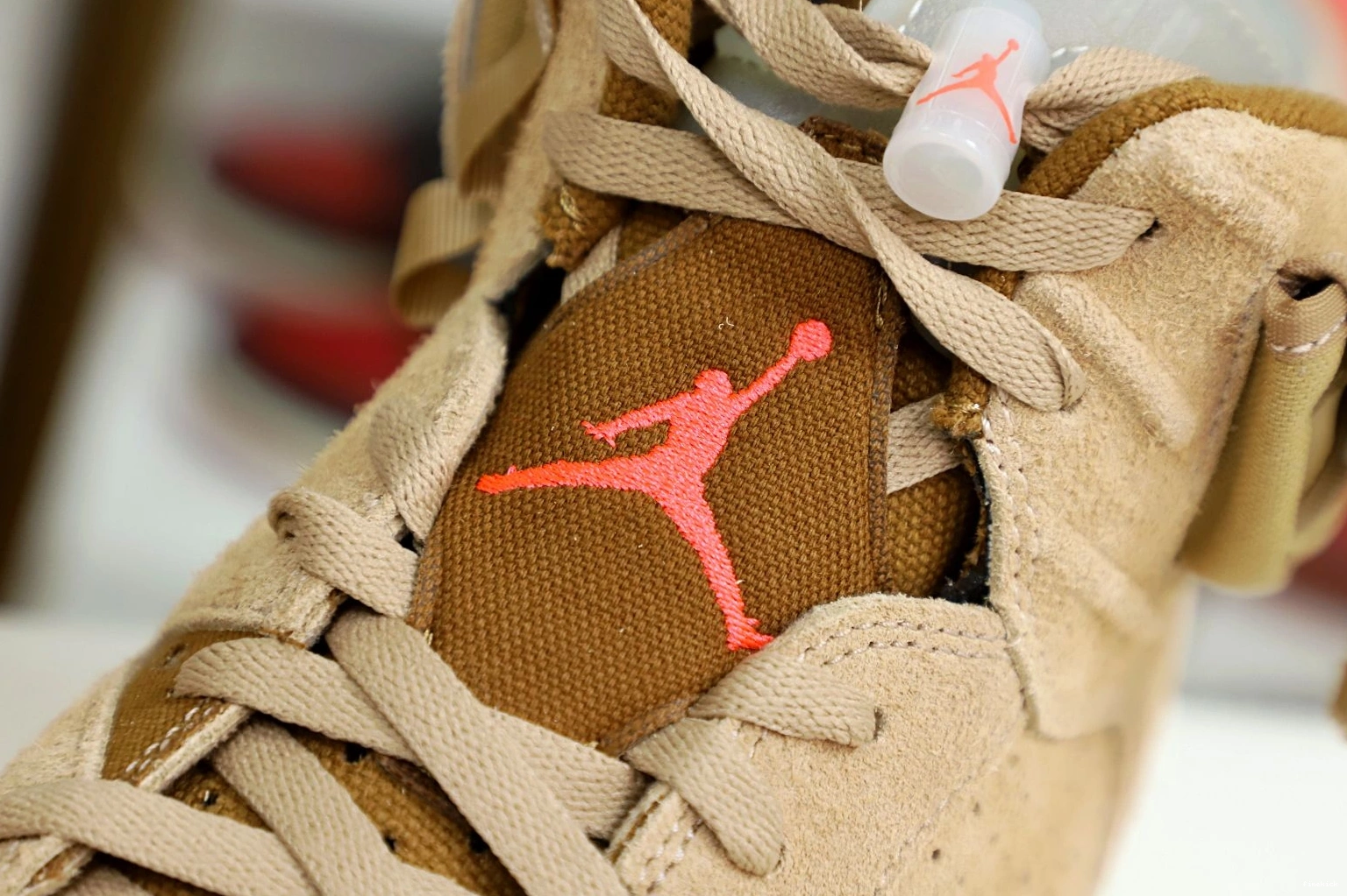 Air Retro SP Travis Jordan Khaki